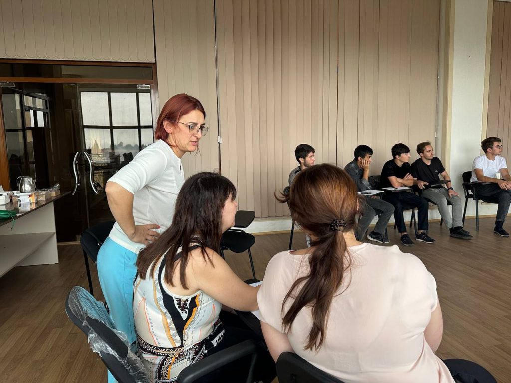 Караван гражданского образования завершил работу в Азербайджане